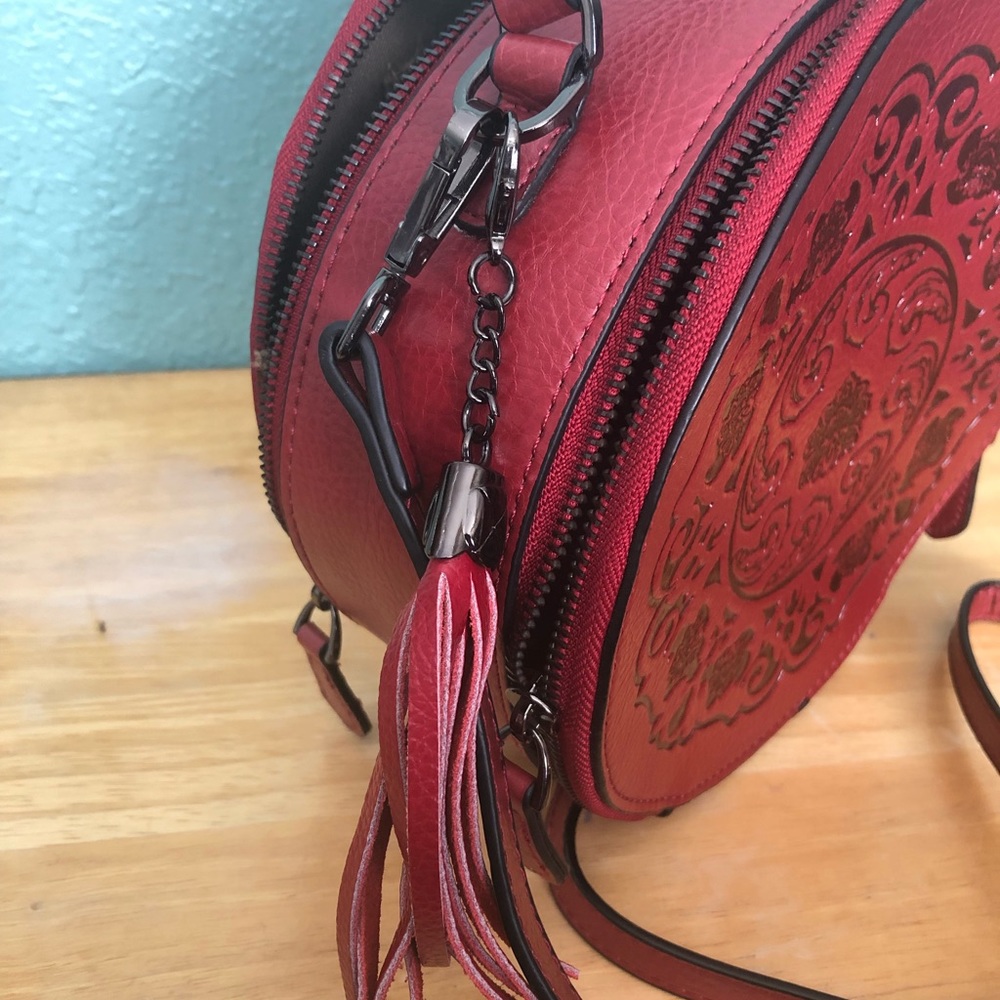 NEW Beautiful Purse - Picture 7 of 13